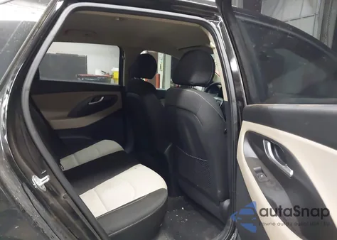 2018 Hyundai Elantra Gt z USA, uszkodzony, nr VIN KMHH35LE9JU041943